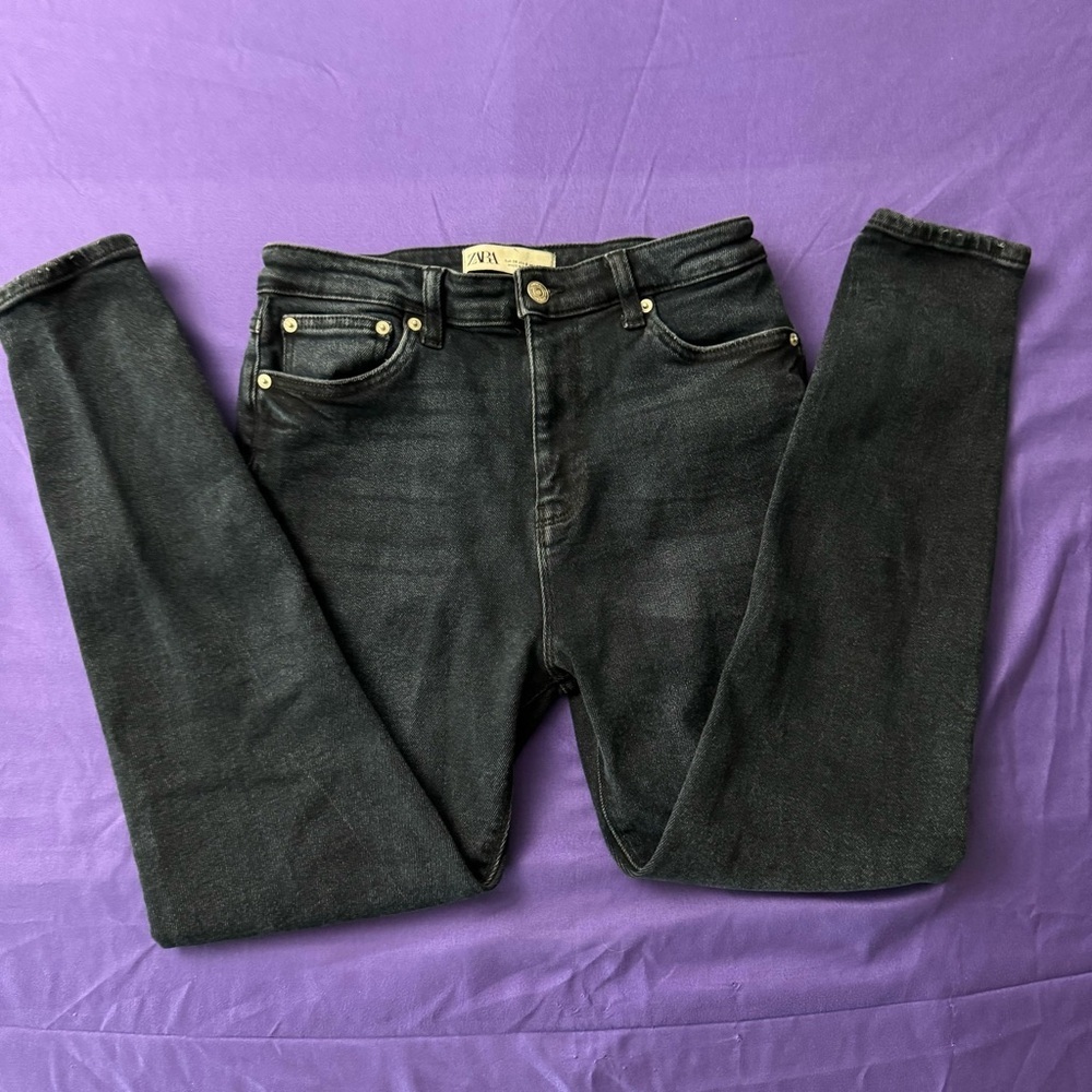Zara Women’s High Rise Skinny Jeans in‎ Black Size 6